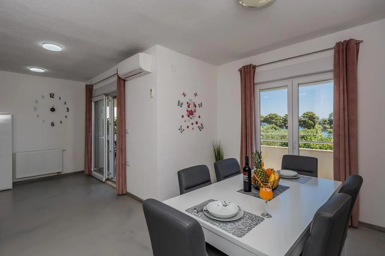 Apartments By The Sea Kastel Stafilic, Kastela - 20979